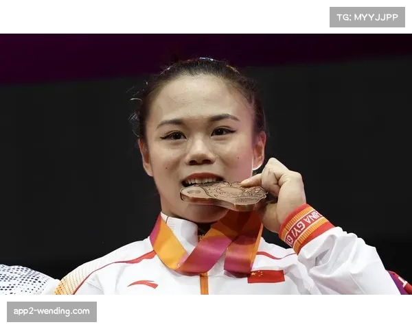 体操女子个人全能竞争激烈 厦门新秀褚一鸣冲击奖牌 体操女子个人全能竞争激烈 厦门新秀褚一鸣冲击奖牌